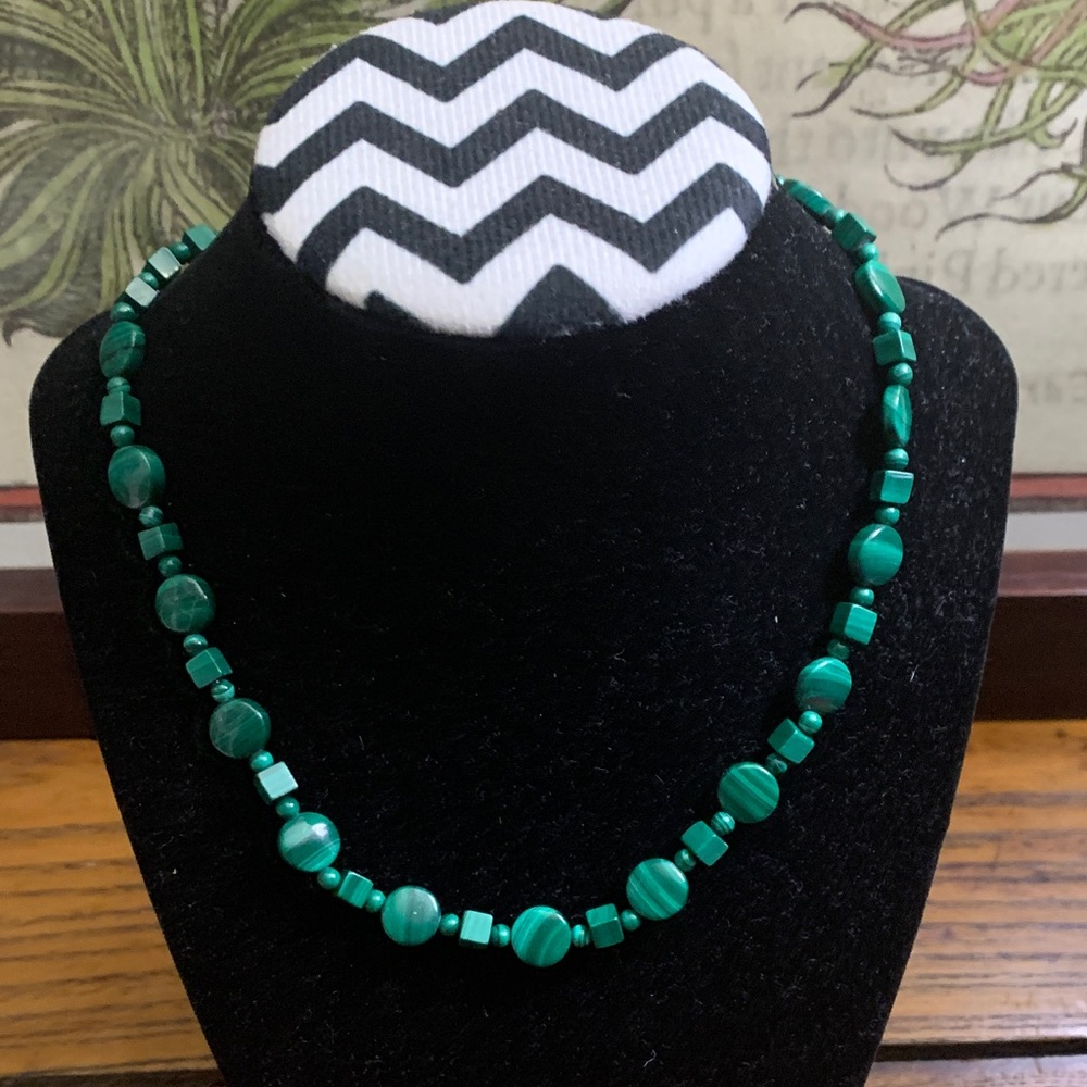925 stamped Elegant Green Malachite Necklace